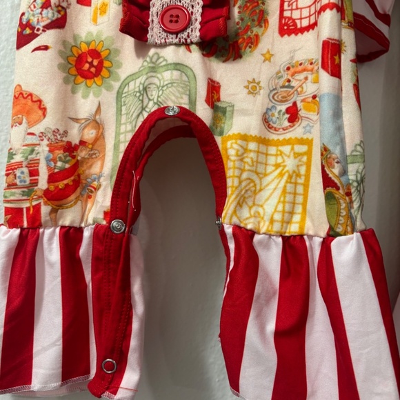 Vintage Christmas theme ruffled, bell bottom baby girl romper 0–3, 3–6 months - Picture 4 of 14